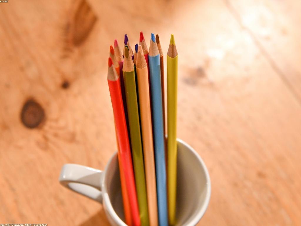 ឥទ្ធិពលនៃឧបករណ៍ និងអេក្រង់ក្នុងការសិក្សាសម័យទំនើប